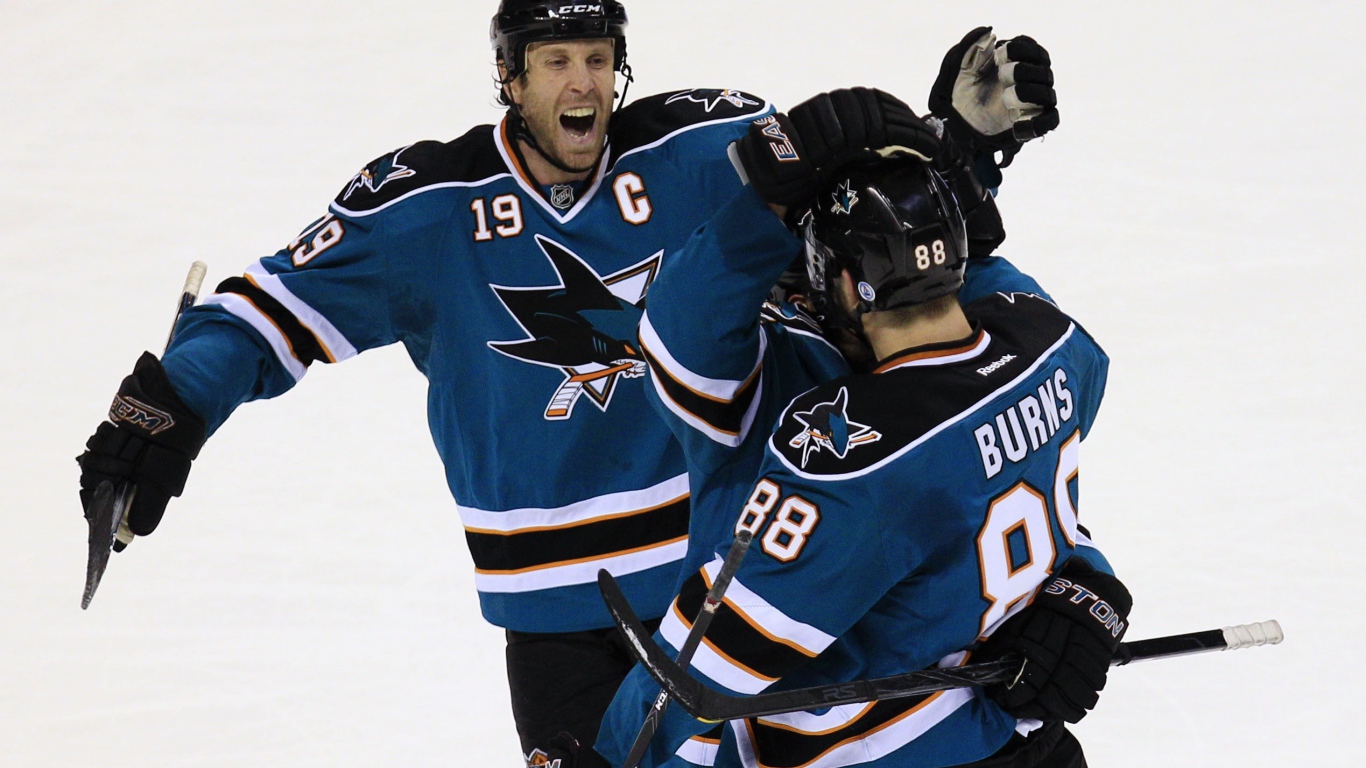 Известный Хоккеист Джо Торнтон