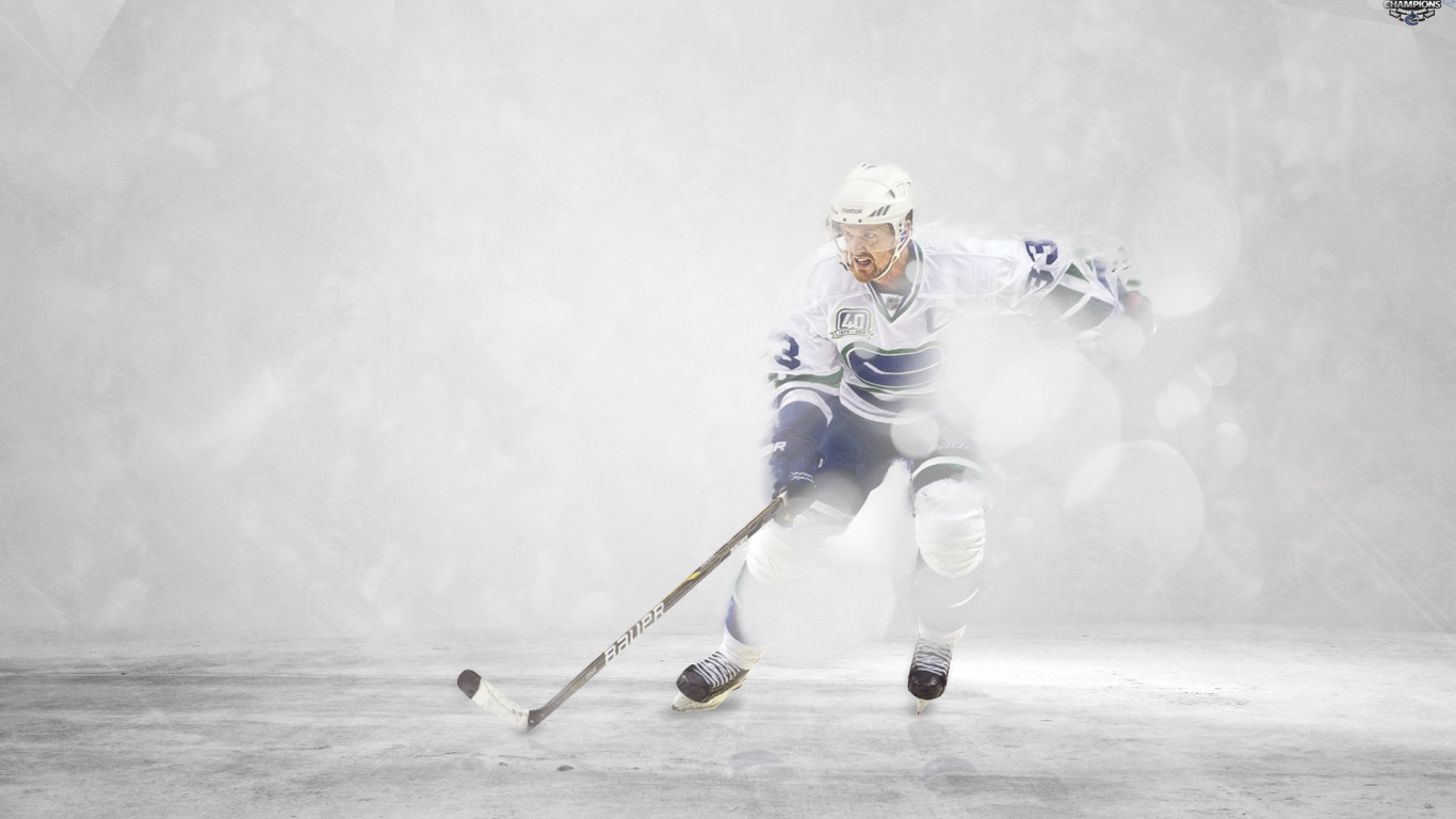 Хоккеист Хенрик Седин на льду