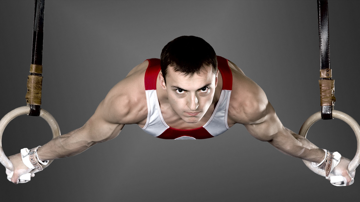 Гимнаст на кольцах