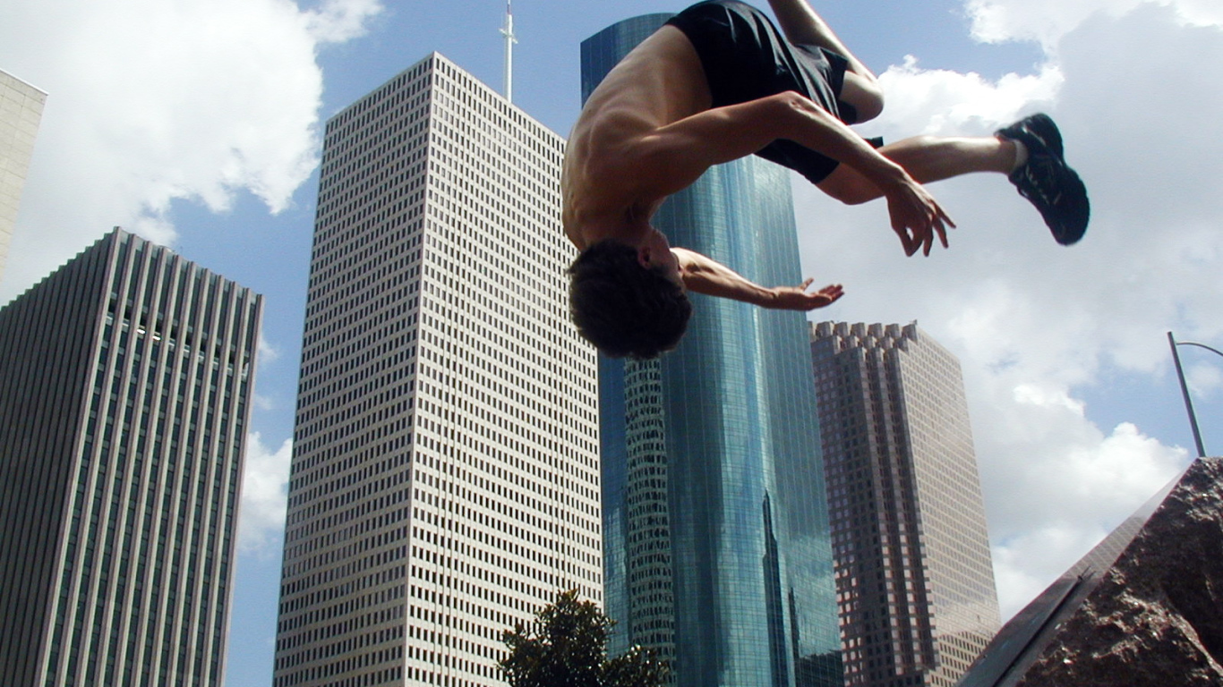 Паркур в большом городе