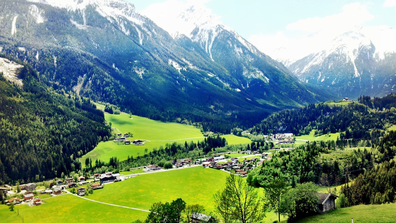 Альпийские луга на курорте Цель-ам-Зее, Австрия