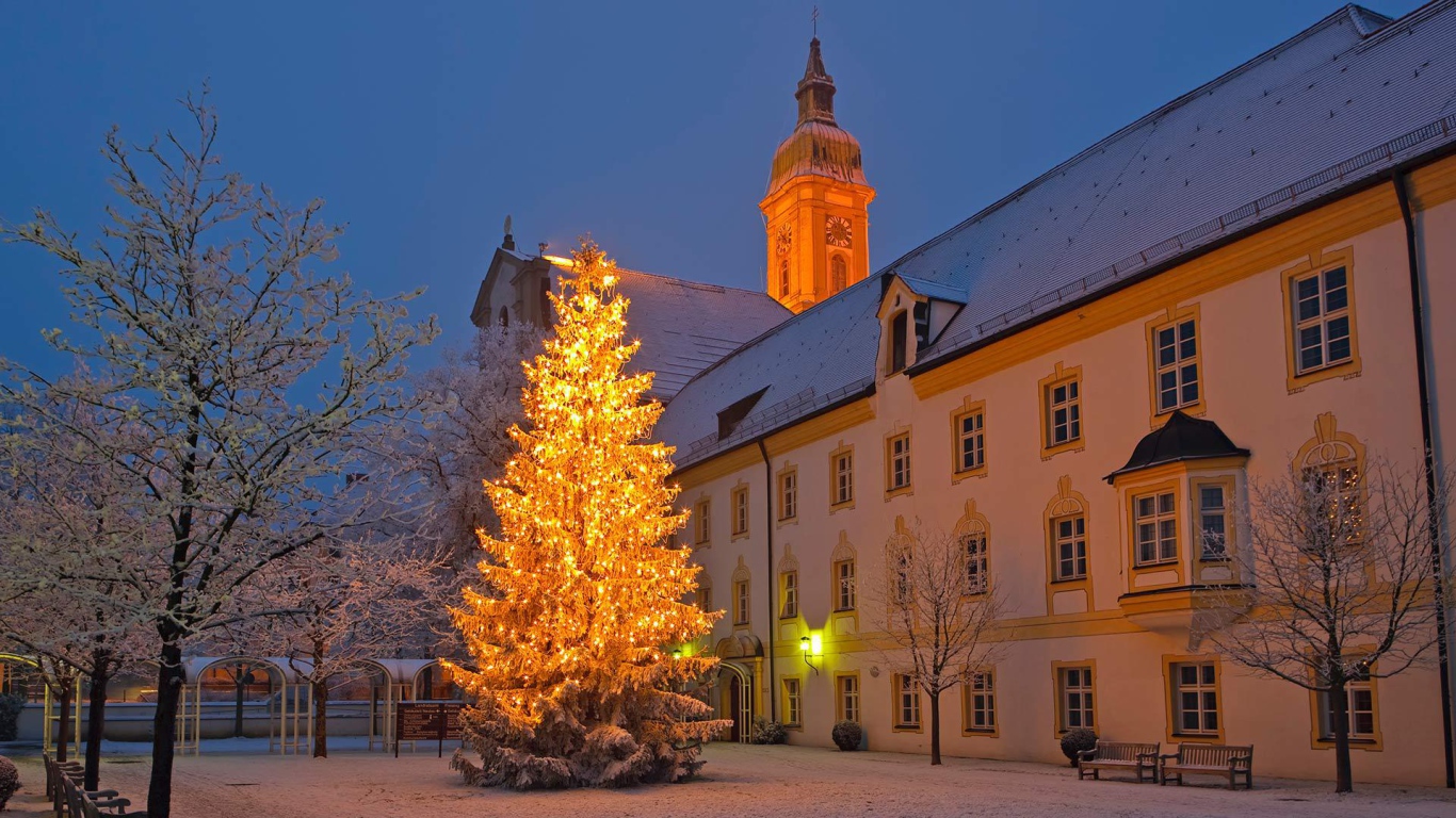 Рождество в городе Нойштифт, Австрия
