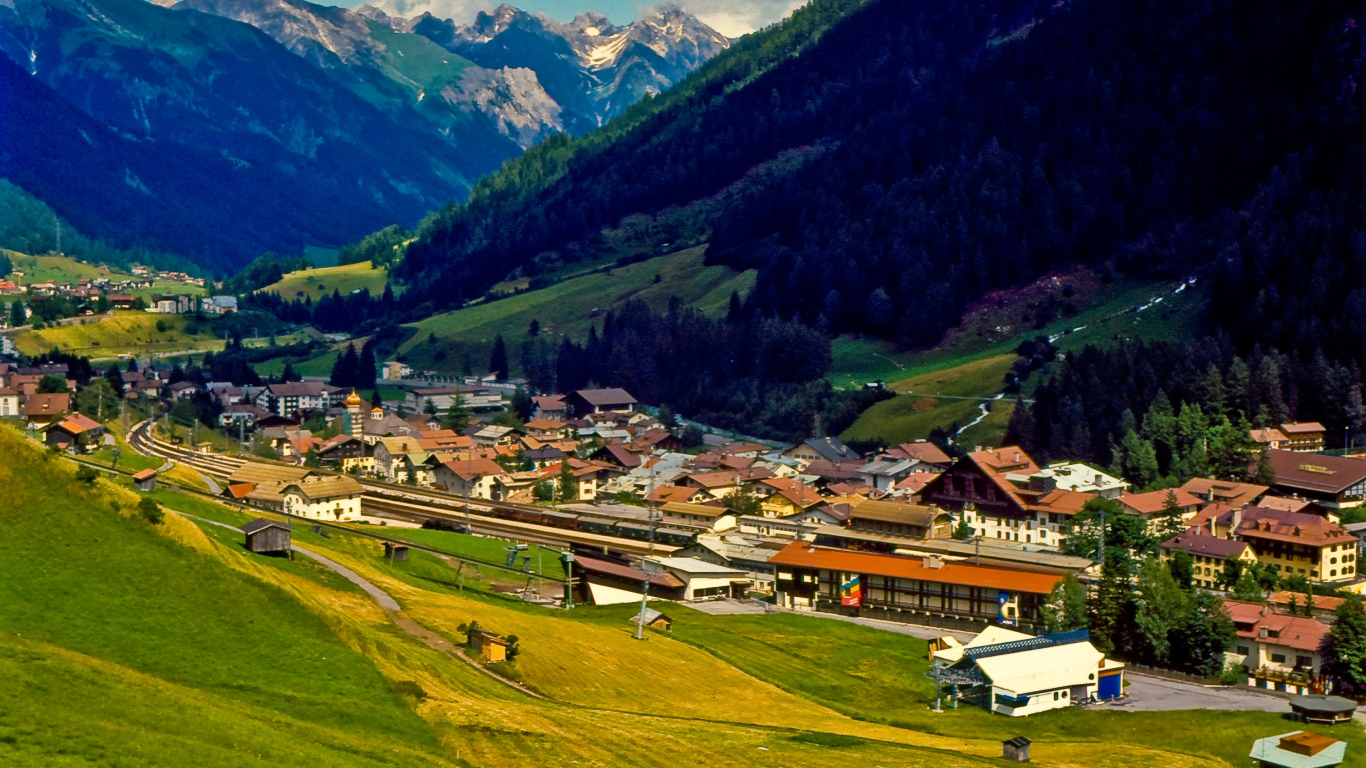 Город на горнолыжном курорте Сант Антон, Австрия