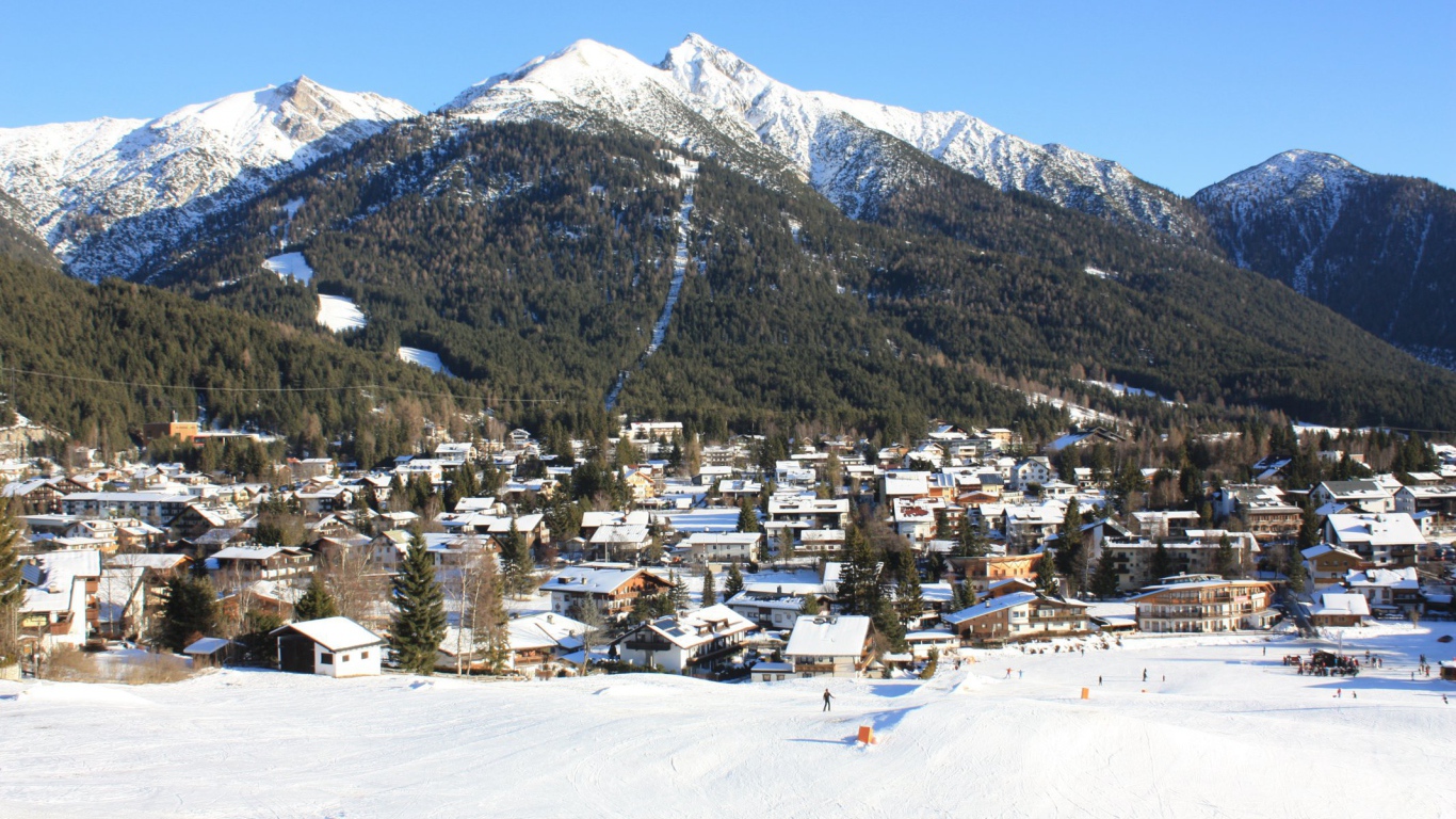 Панорама на курорте Зеефельд, Австрия