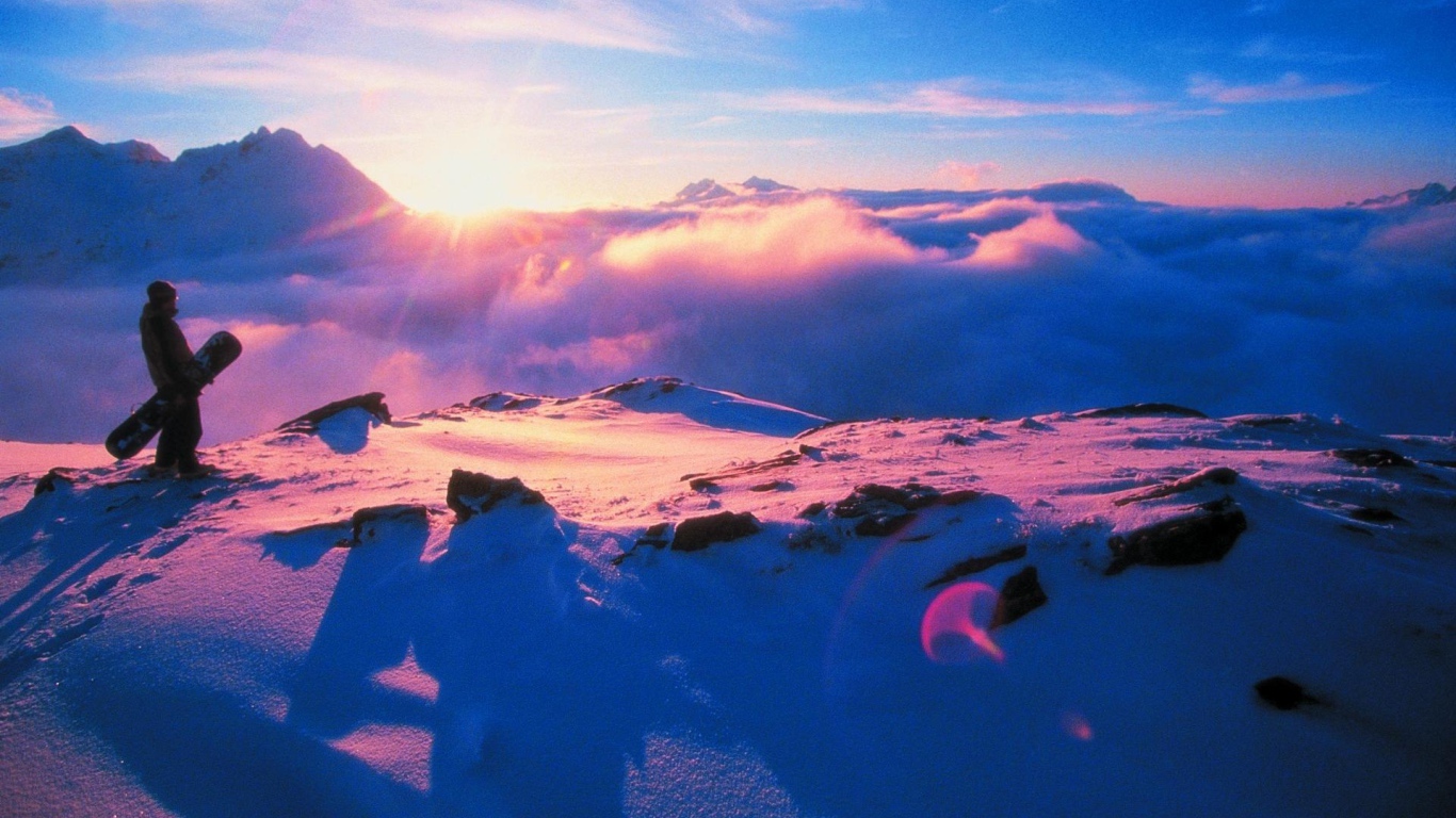 Розовый закат на горнолыжном курорте Сант Антон, Австрия