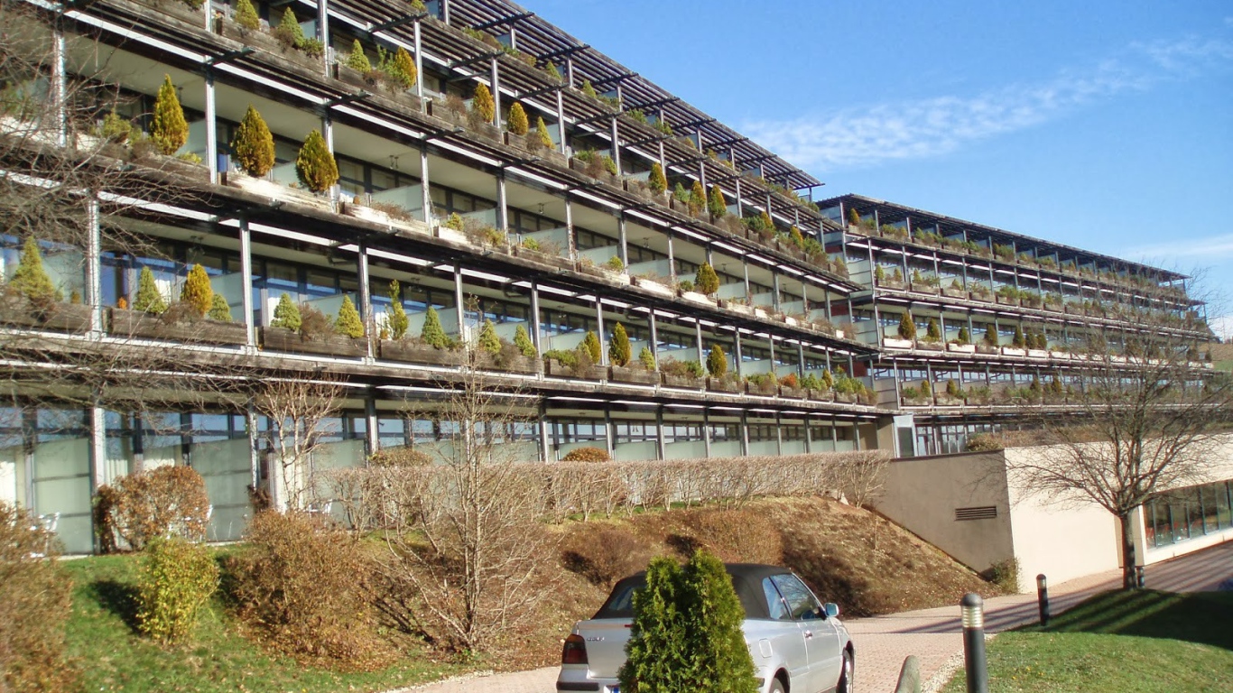 СПА центр на курорте Бад Лойперсдорф, Австрия