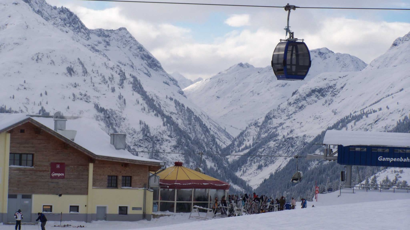 Лыжная база на горнолыжном курорте Сант Антон, Австрия