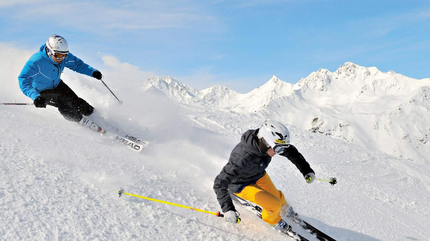 Катание на лыжах на горнолыжном курорте Серфаус, Австрия