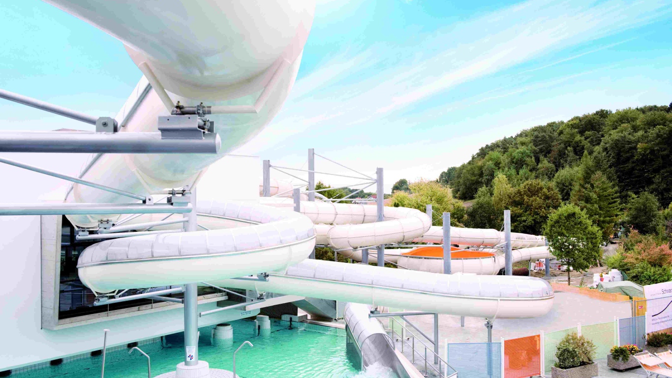 Аквапарк на курорте Бад Лойперсдорф, Австрия