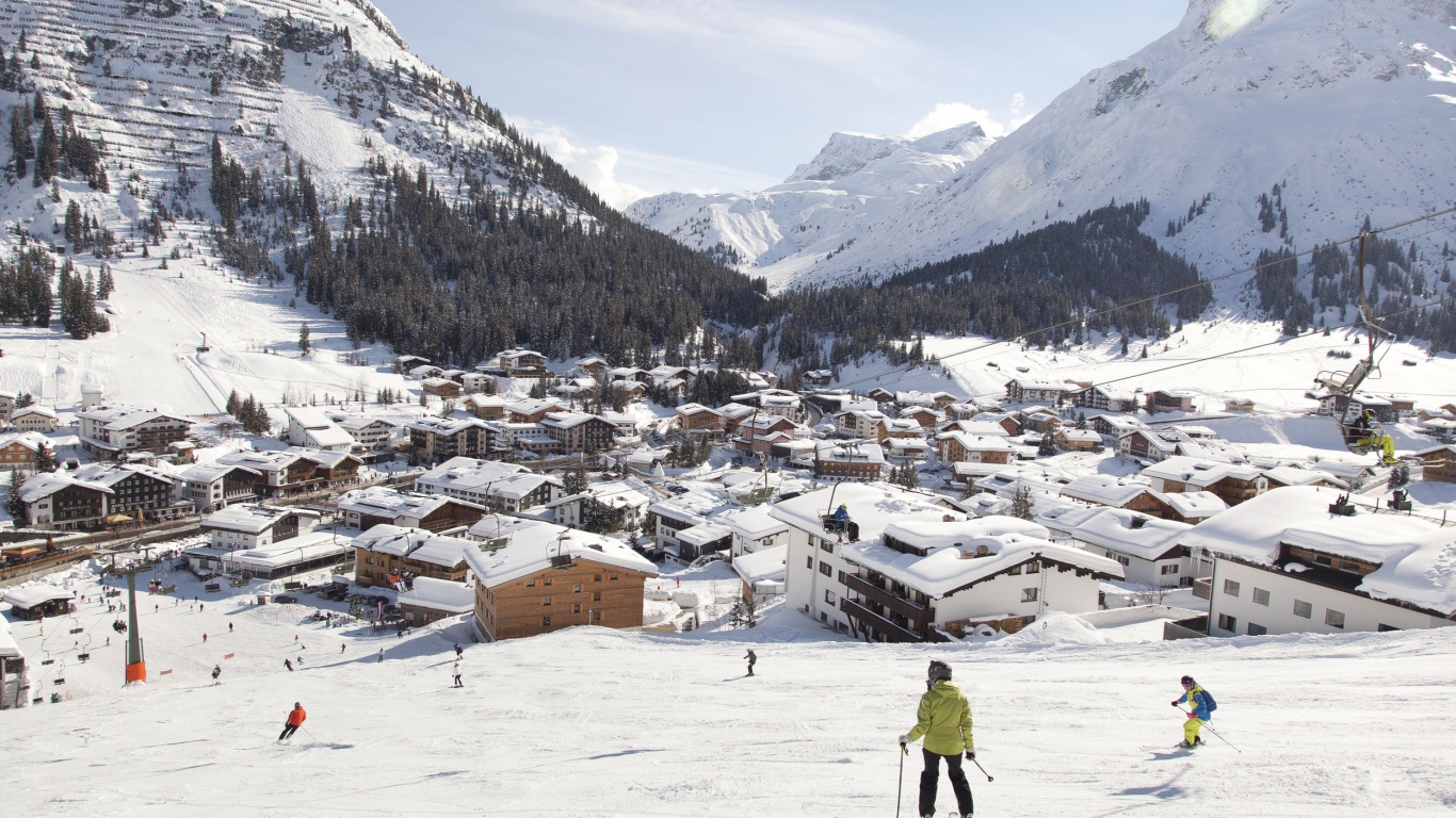 Зимний пейзаж на горнолыжном курорте Лех, Австрия