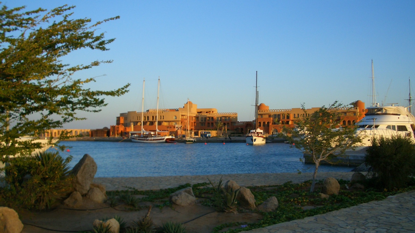 Бухта для яхт на курорте Эль Гуна, Египет