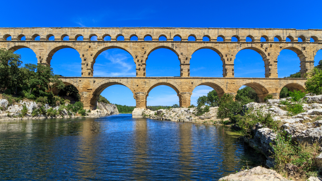 Акведук в Провансе, Франция