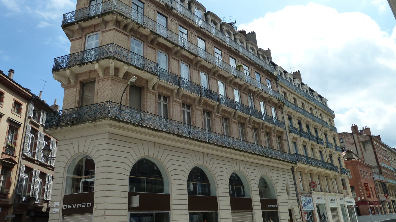 Красивое здание в Эльзасе, Франция