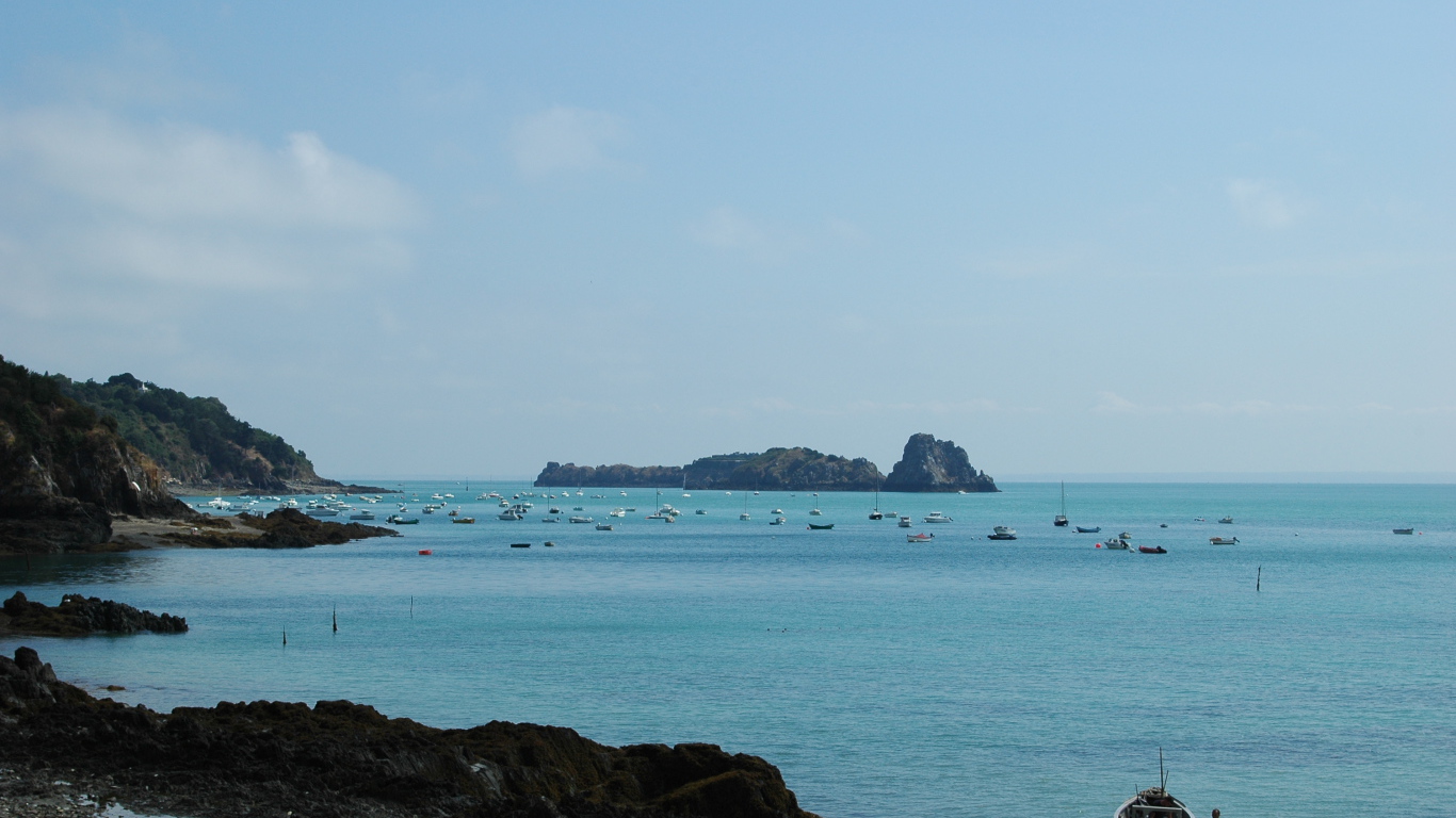 Голубая лагуна в Нормандии, Франция