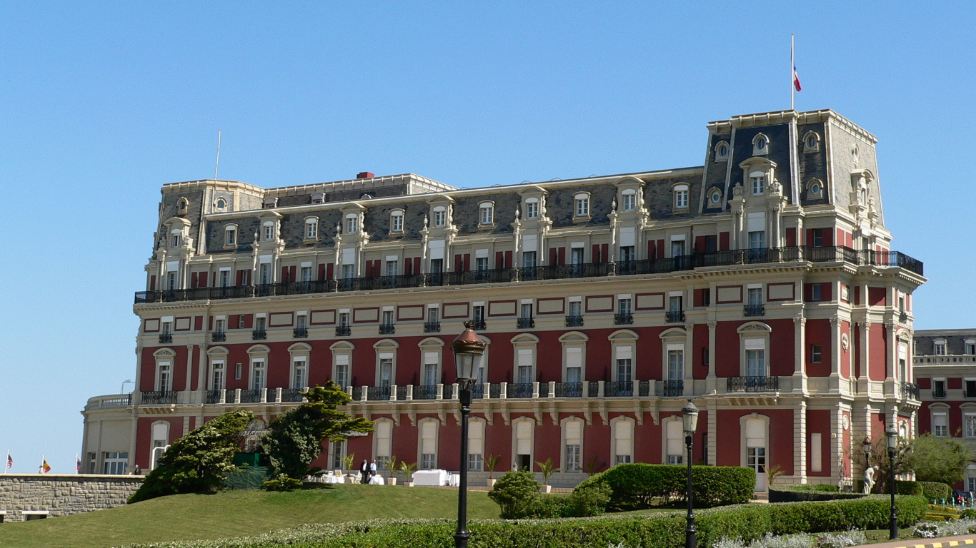 Роскошный отель на курорте Биарриц, Франция