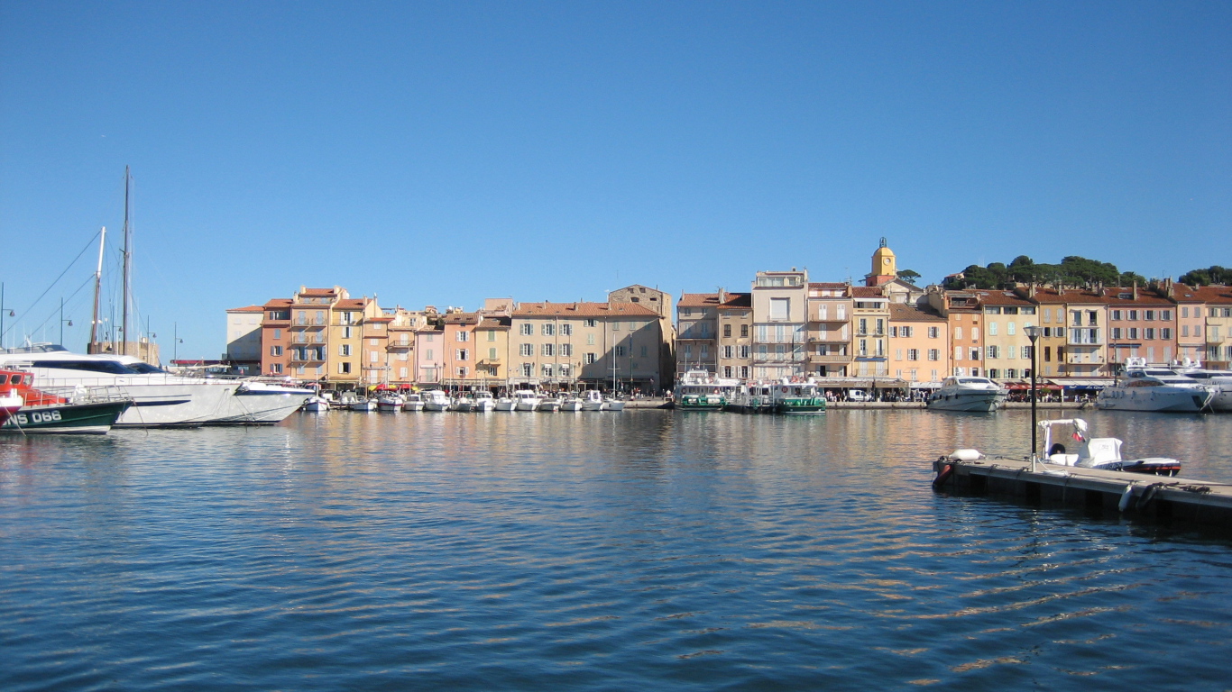 Морские воды на курорте Сен-Тропе, Франция