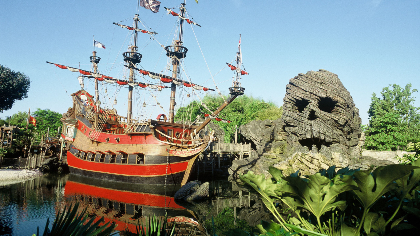 Пиратский корабль в Диснейленде, Франция