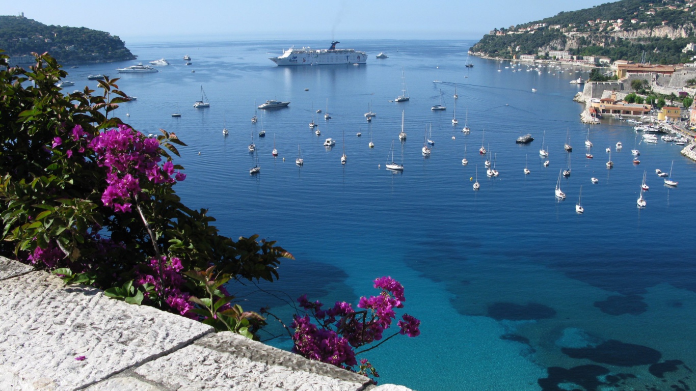 Порт на Лазурном берегу, Франция