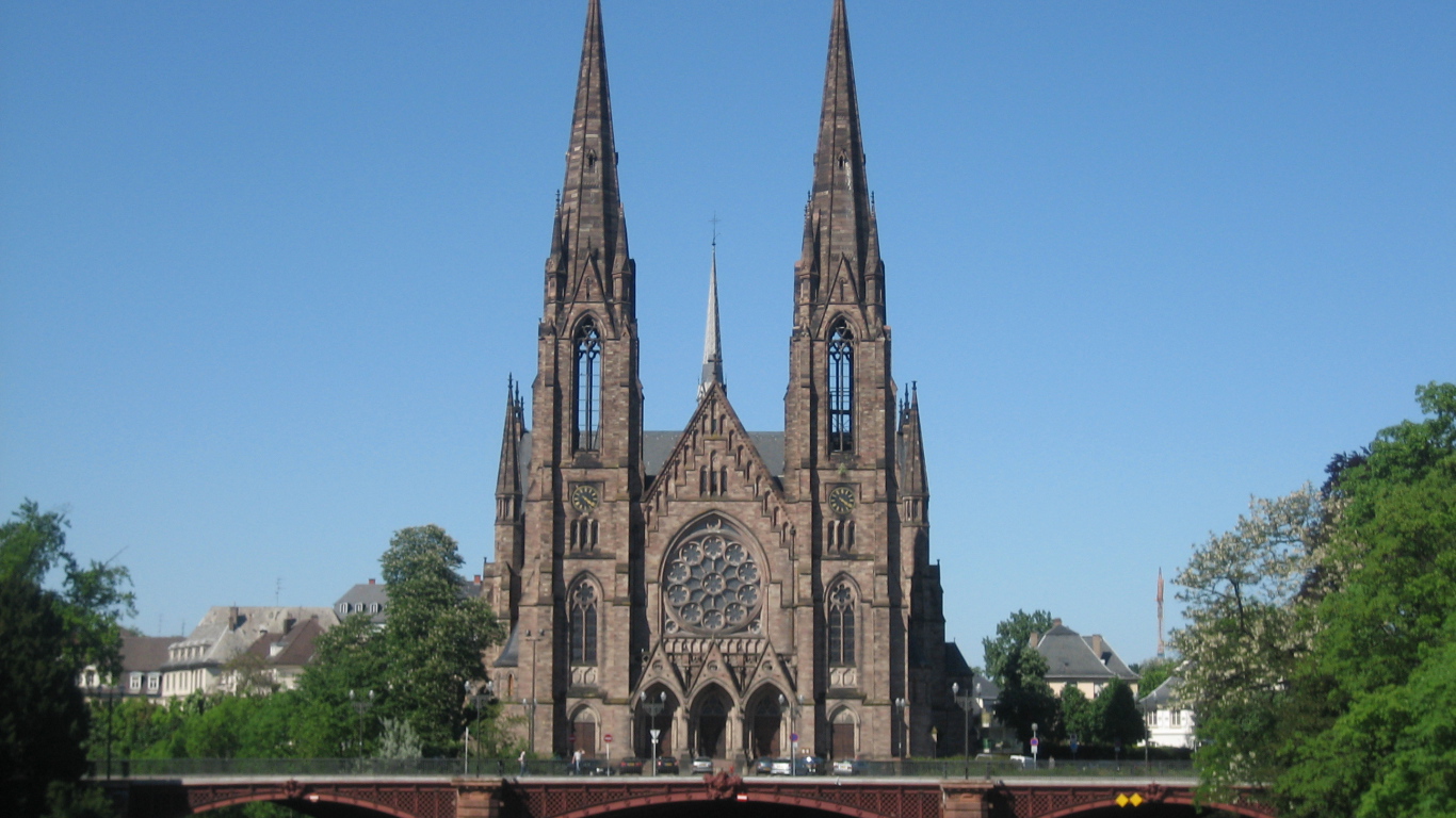 Река в городе Страсбург, Франция