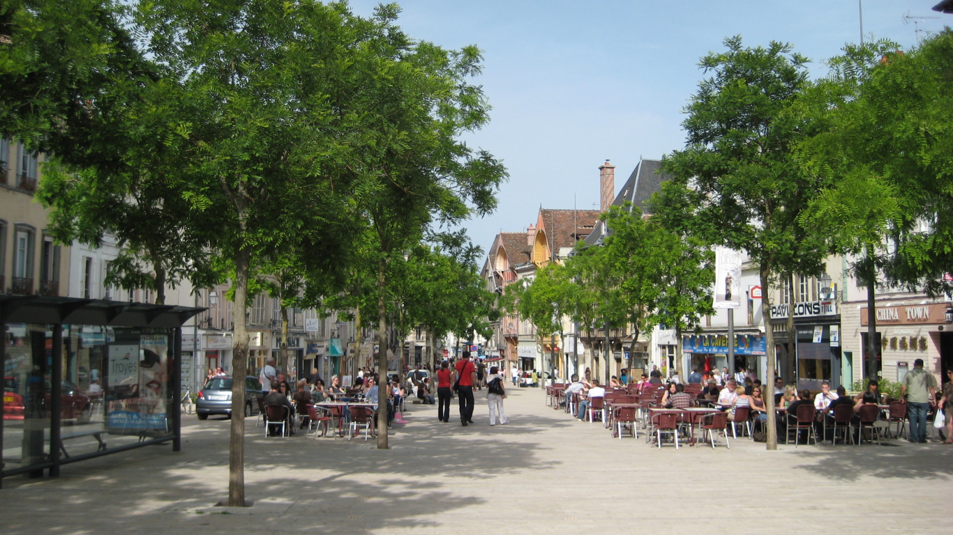 Улица в провинции Шампань, Франция