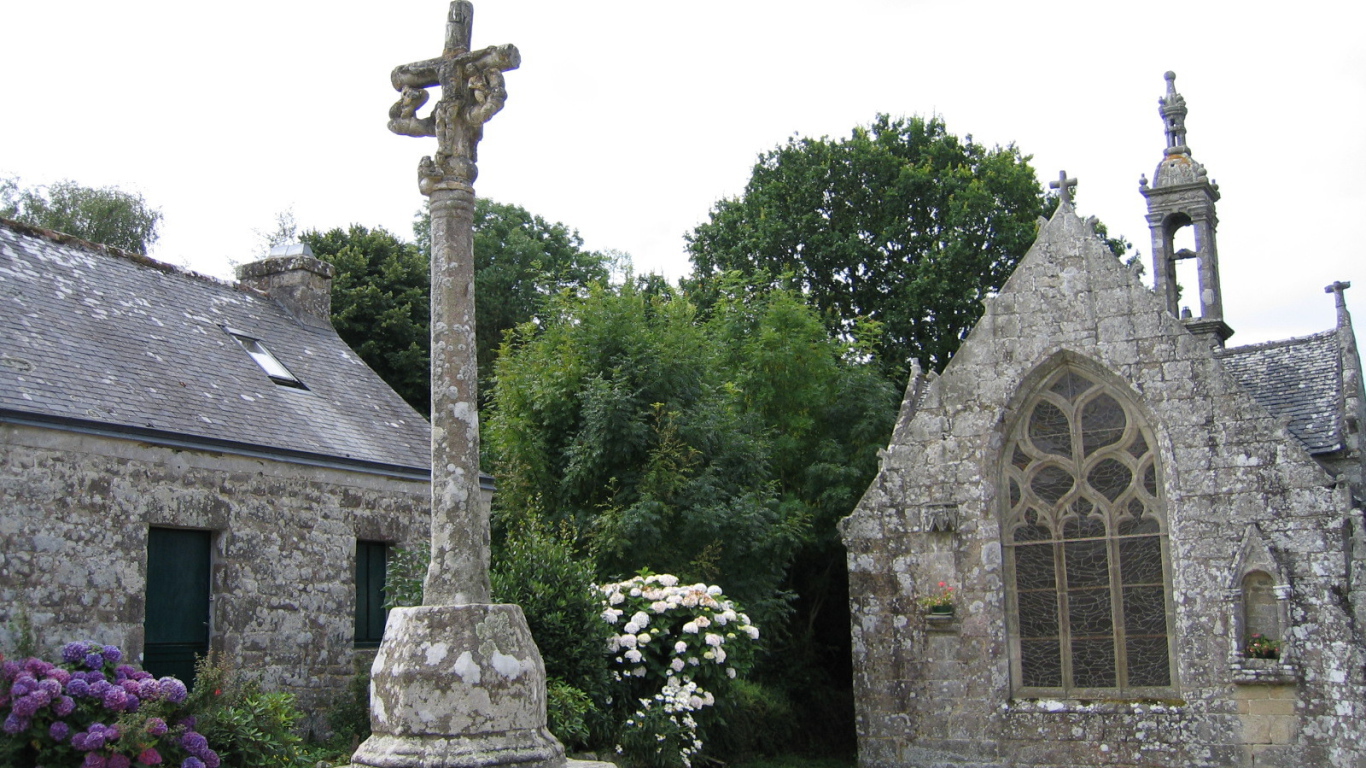 Старинная церковь в Бретань, Франция