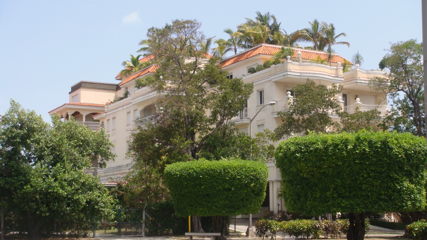 Вилла на курорте Мирамар Круести, Франция