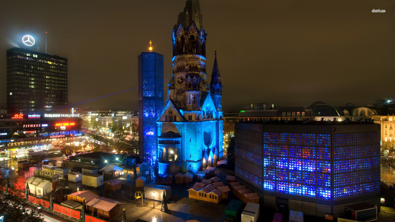 Ночной собор в Берлине