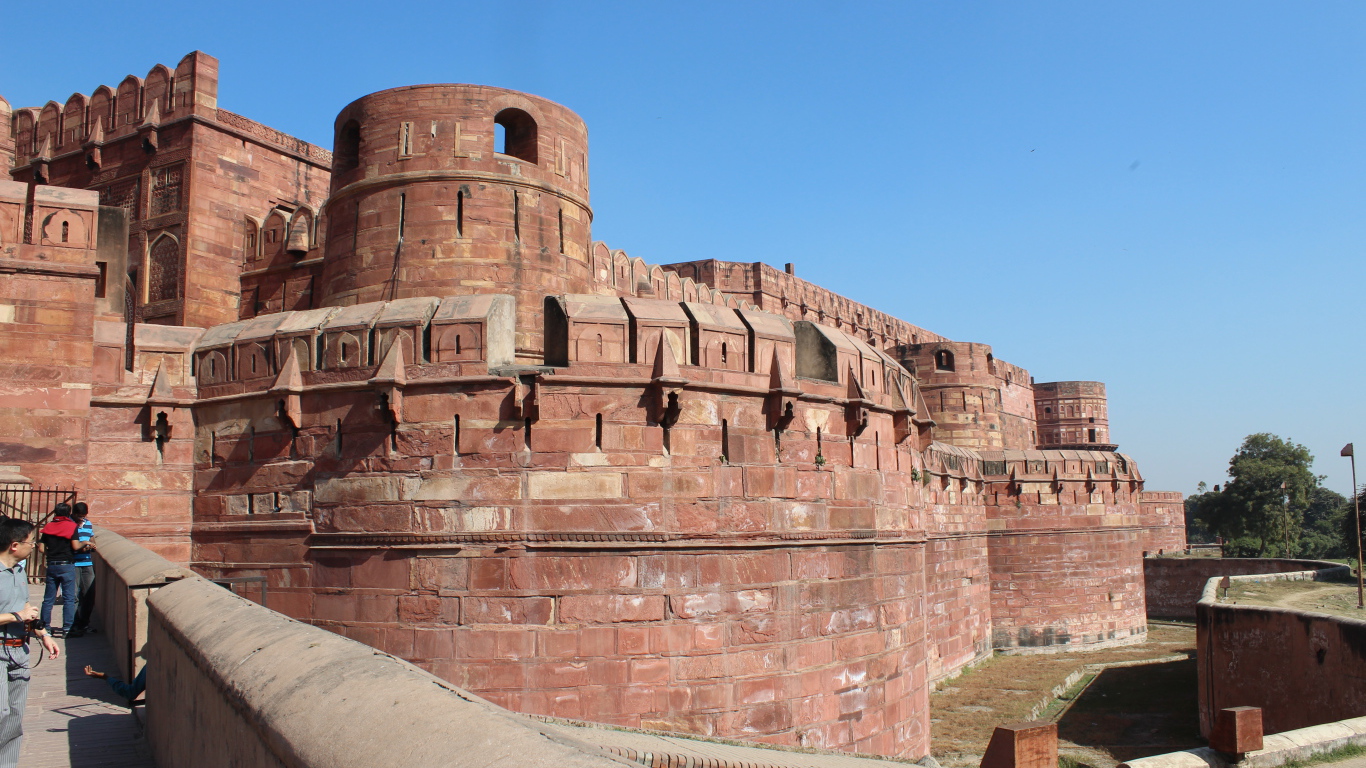 Красивые улицы в Агре