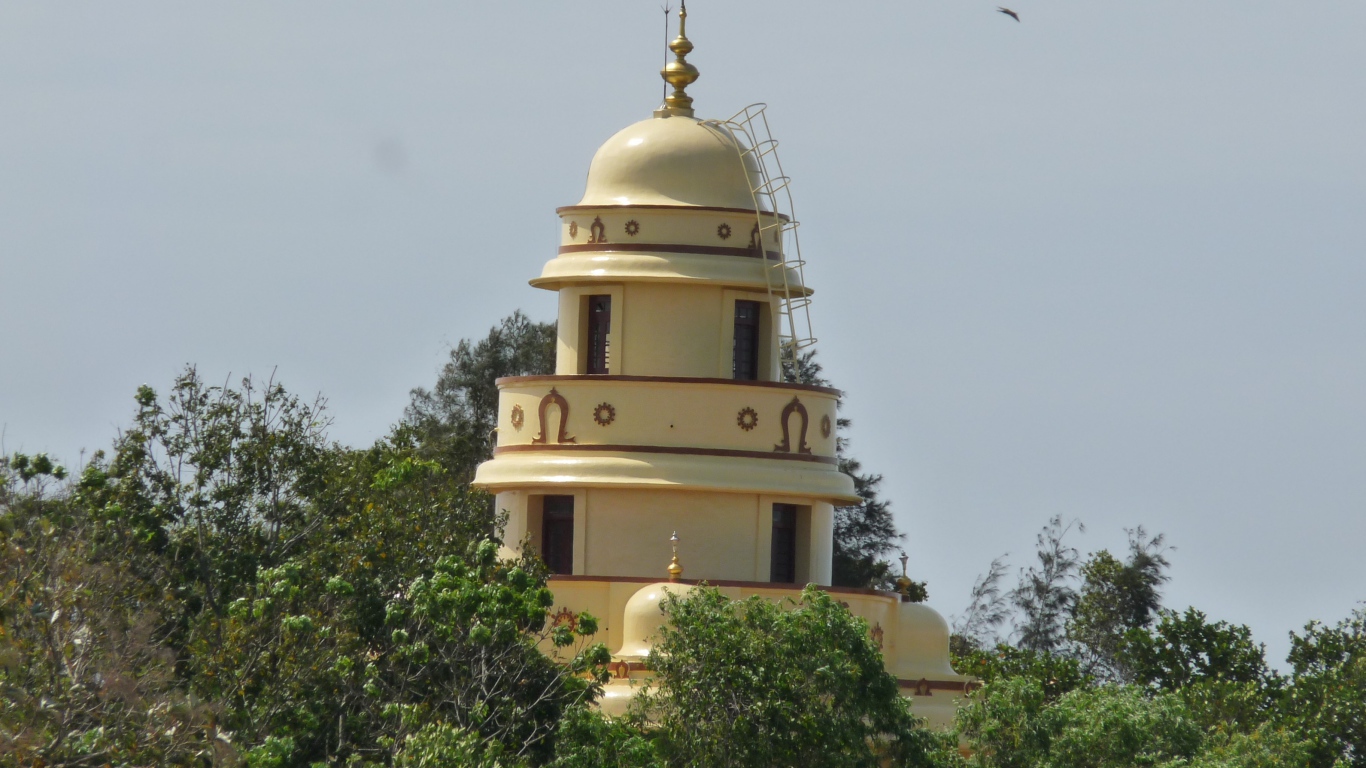 Красивый вид на Варкалу