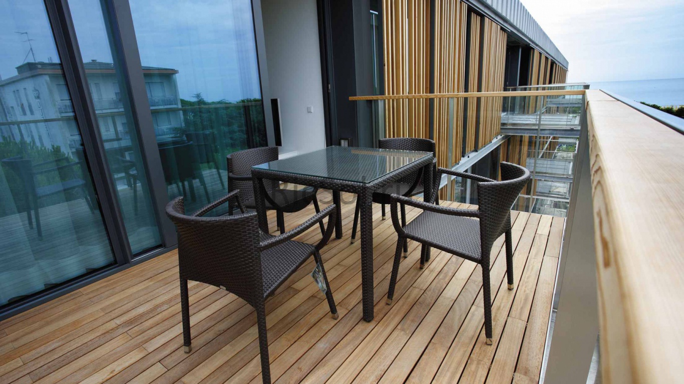 Балкончик в отеле на курорте Лидо ди Езоло, Италия