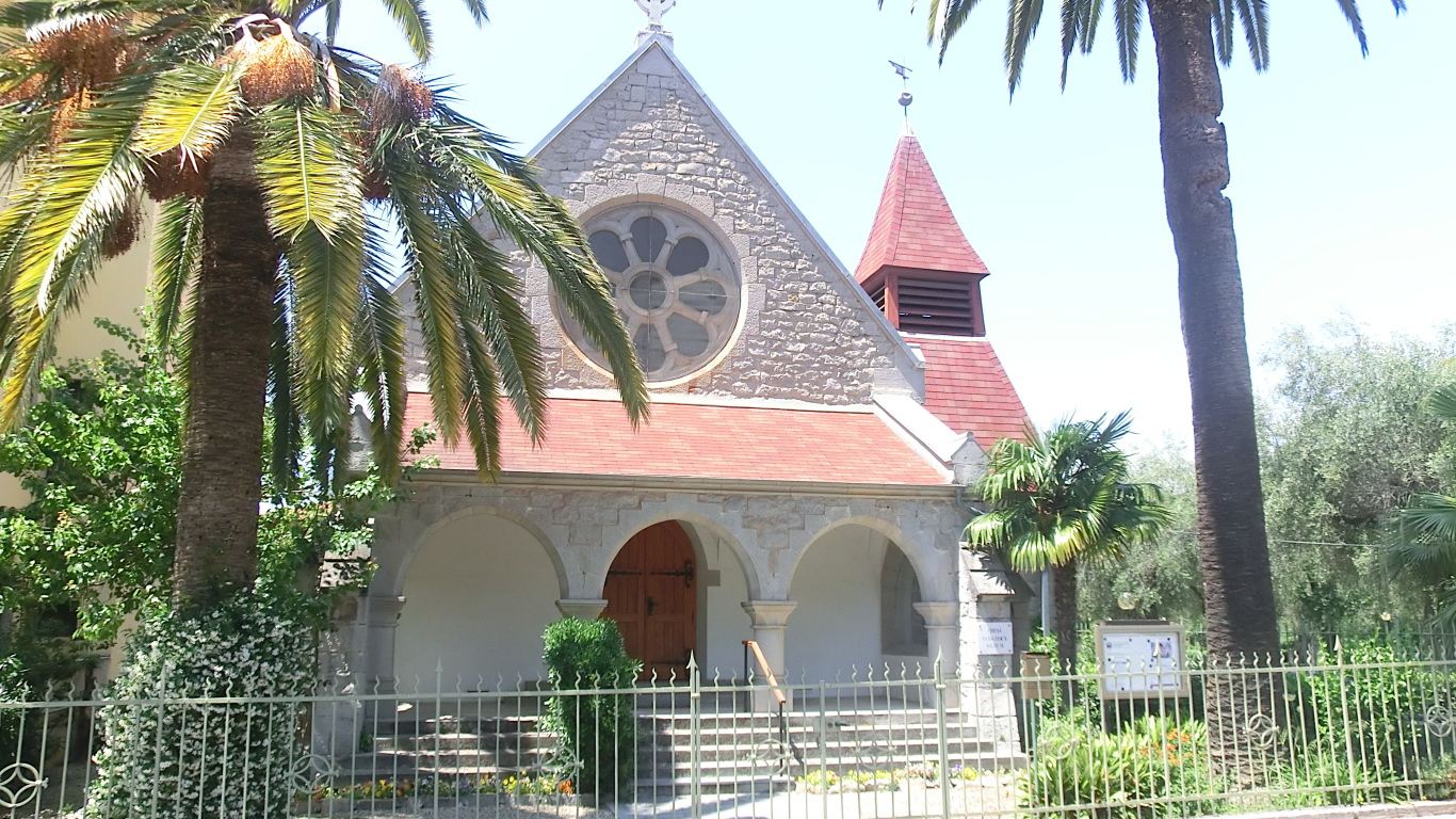 Церковь на курорте Бордигера, Италия