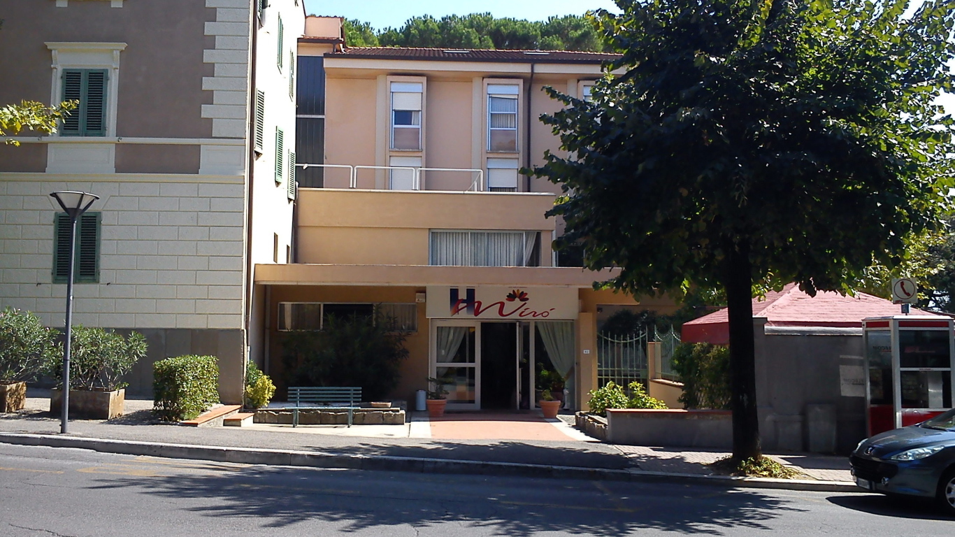 Придорожное кафе на курорте в Монтекатини Терме, Италия