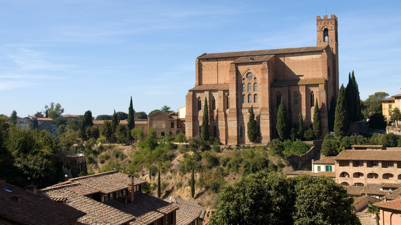 Старинный замок в Сиене, Италия