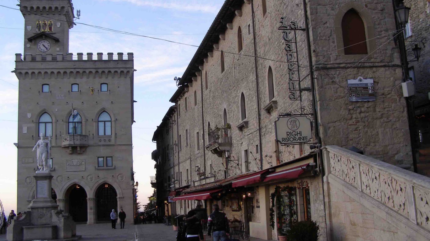 Главная площадь в Сан Марино, Италия