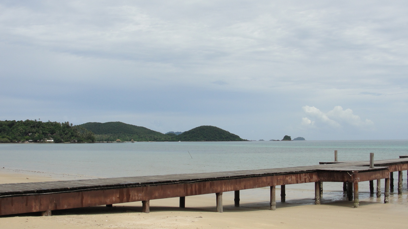 Причал на курорте Ча Ам, Таиланд