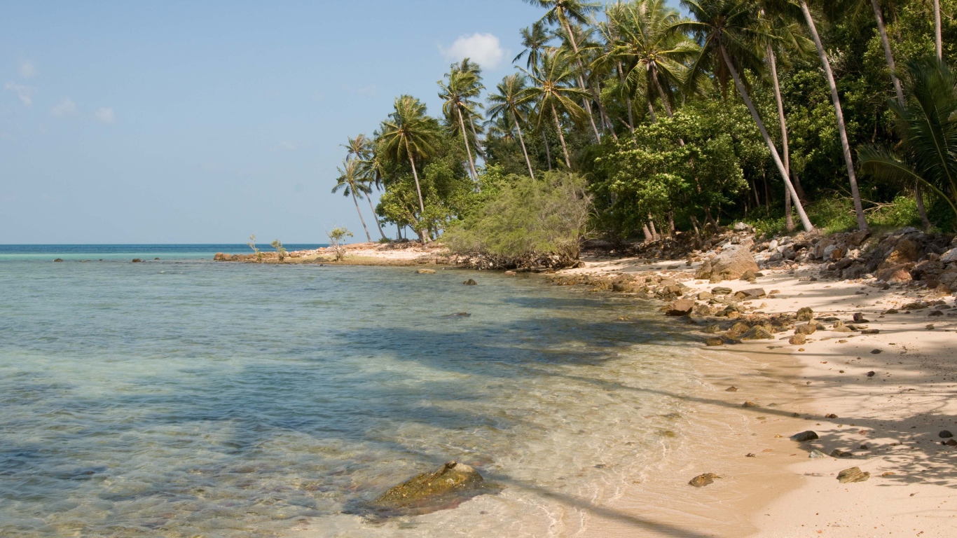 Дикий пляж на острове Панган, Таиланд
