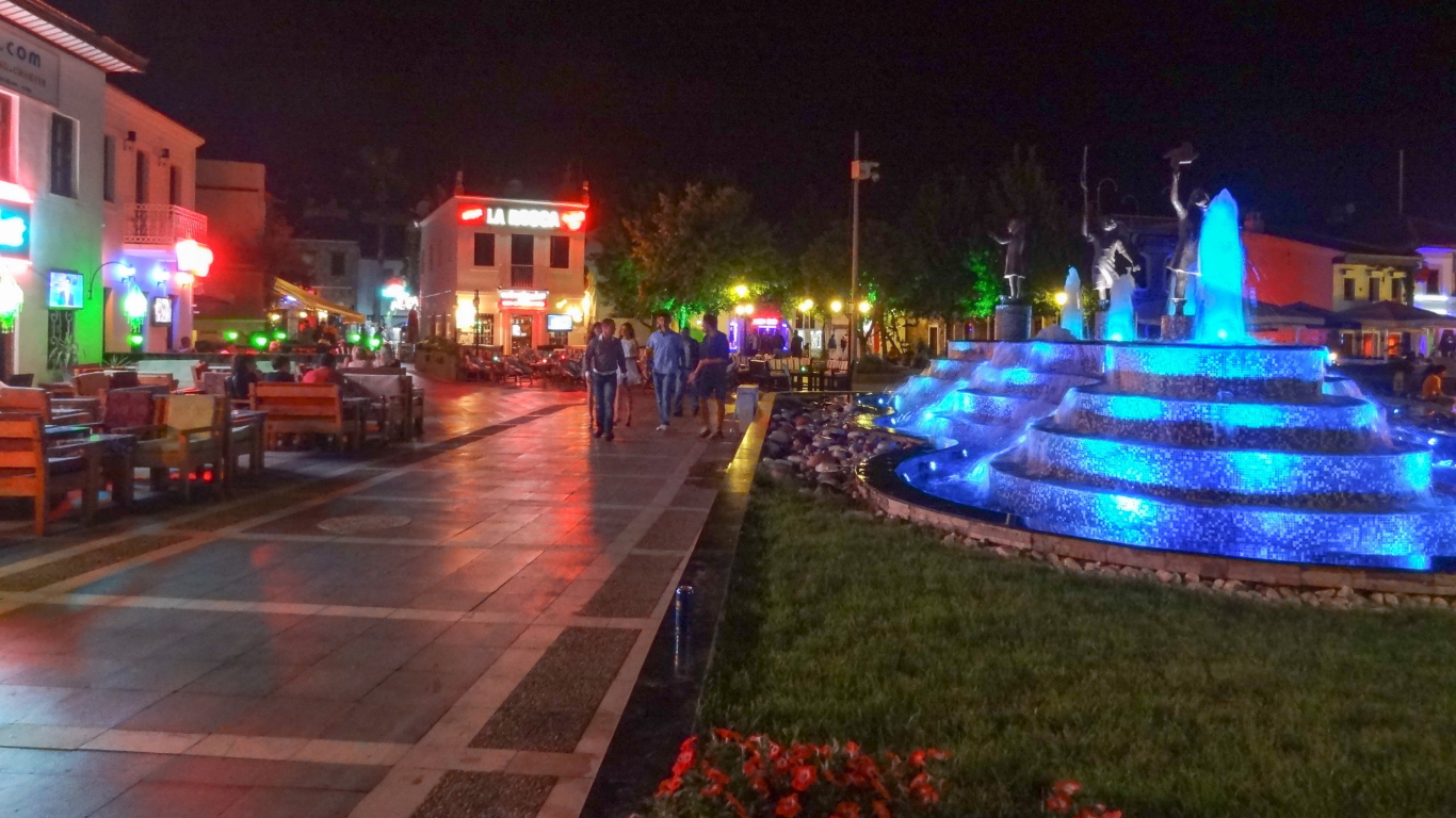 Ночная прогулка по Мармарис, Турция