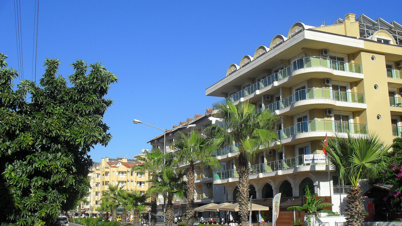 Улица в Мармарис, Турция