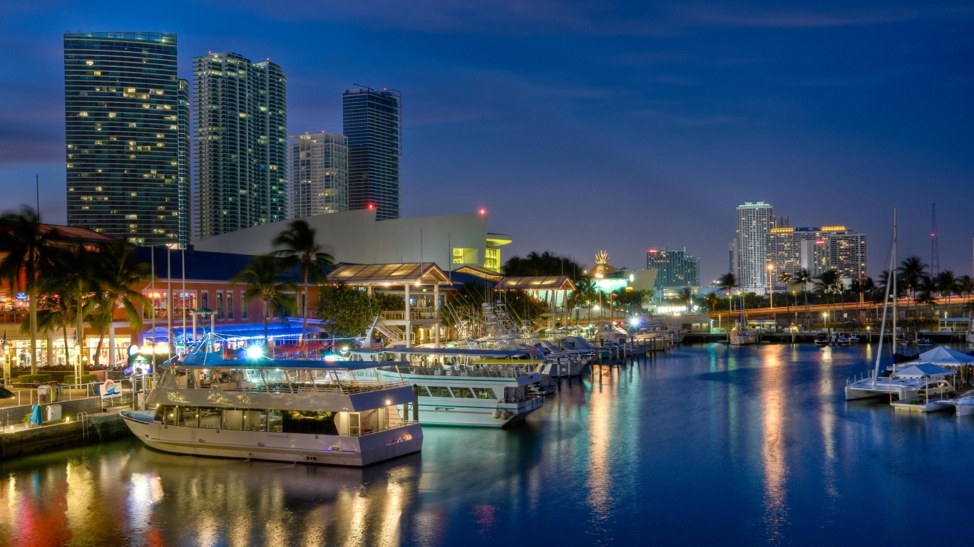 Лодки у причала в Майами