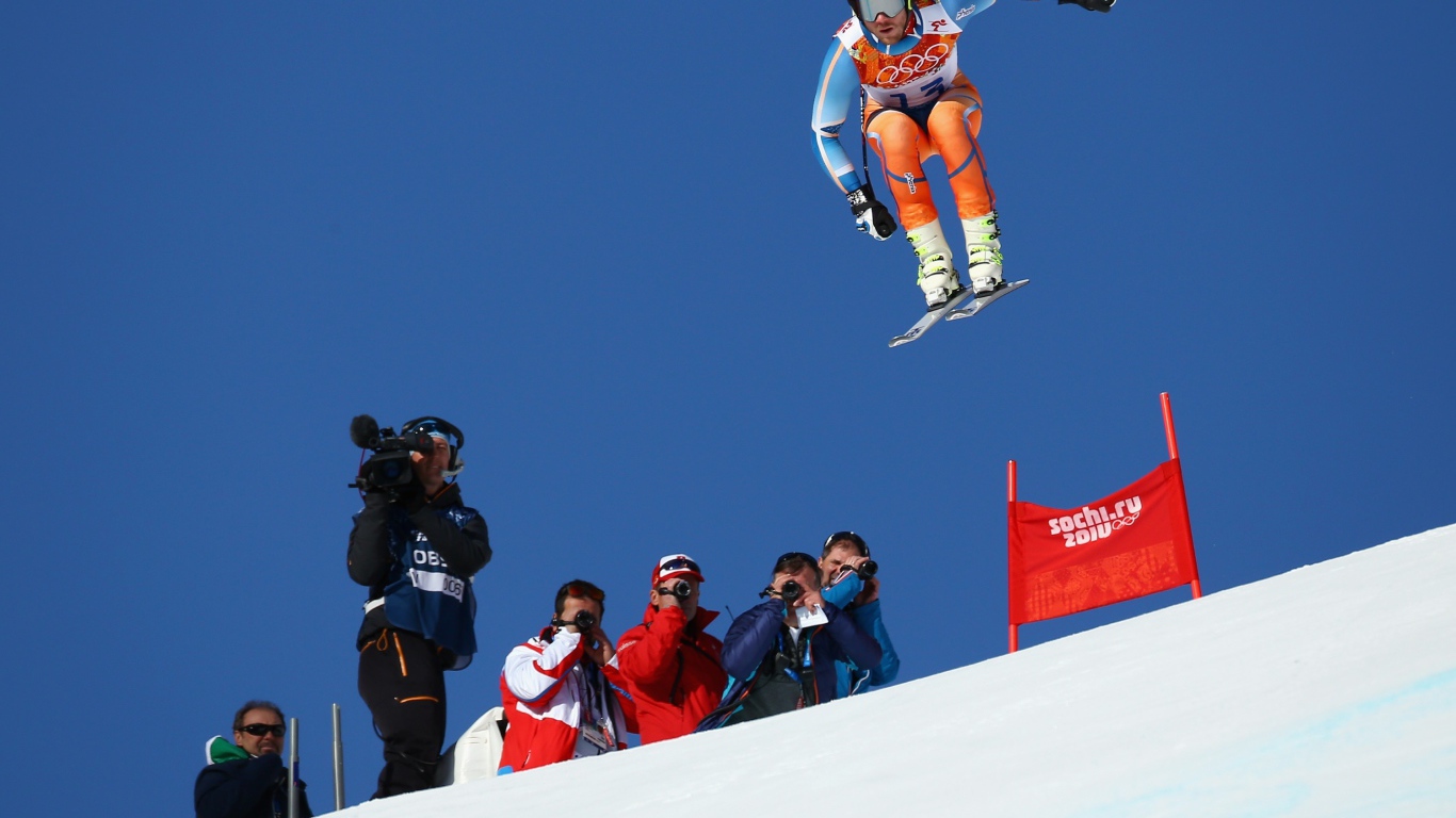  Обладатель золотой и бронзовой медали норвежский лыжник Хьетиль Янсруд в Сочи