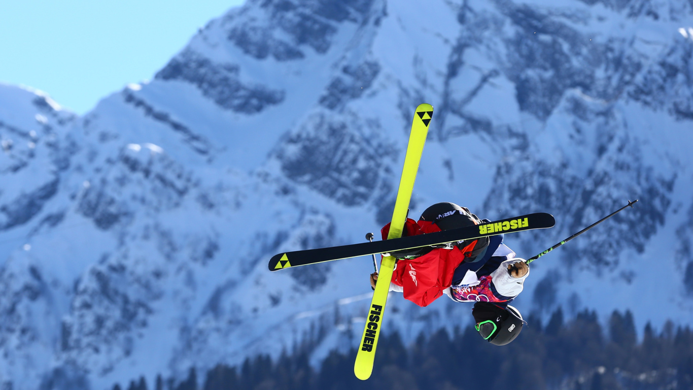 Обладатель золотой медали в дисциплине фристайл Джосс Кристенсен  из США