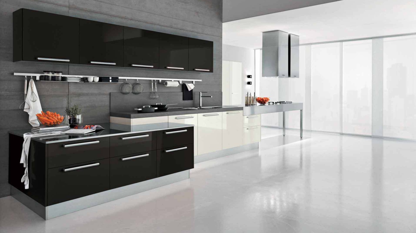 Большая черная кухня