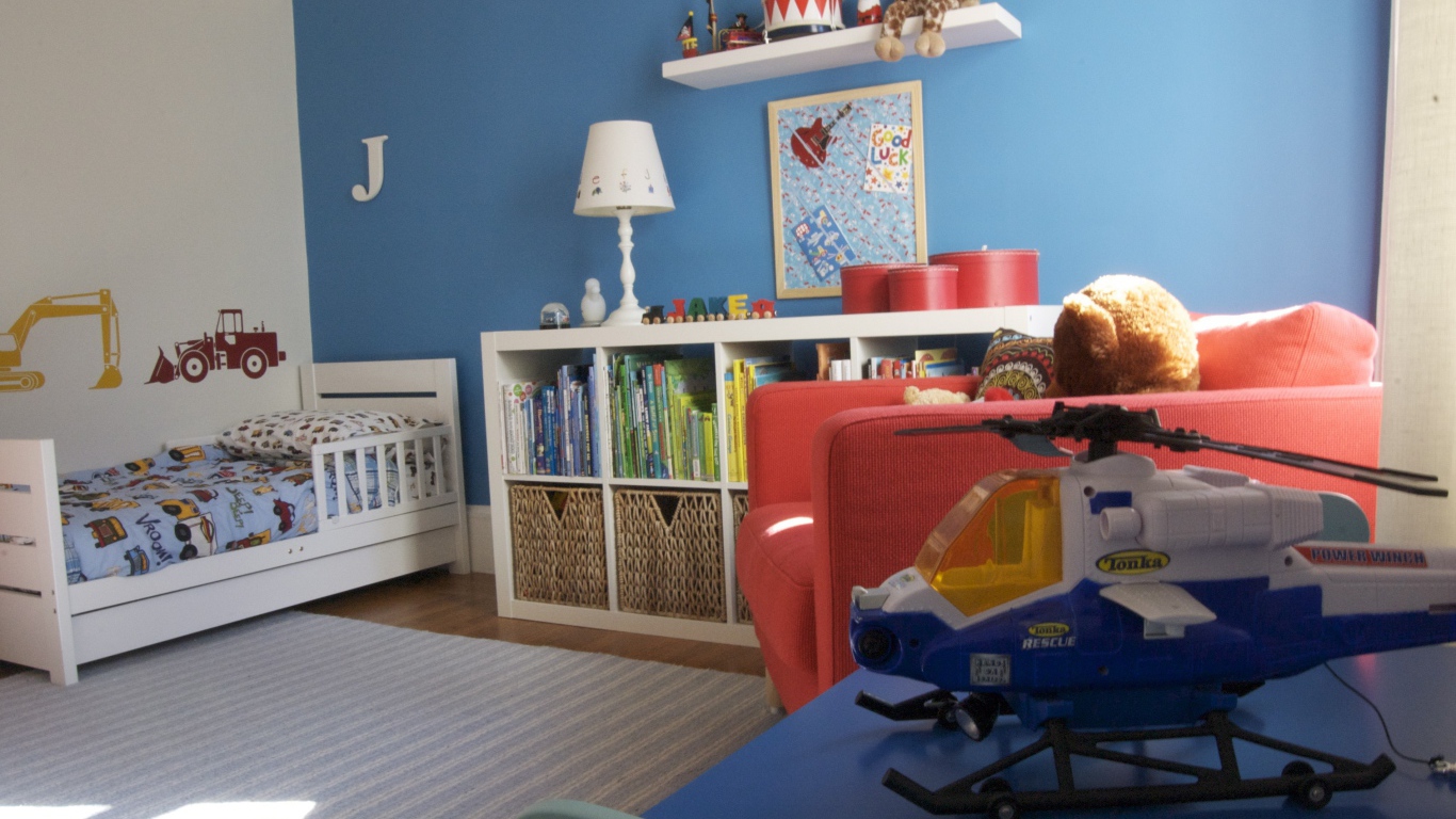 Вертолет в детской комнате