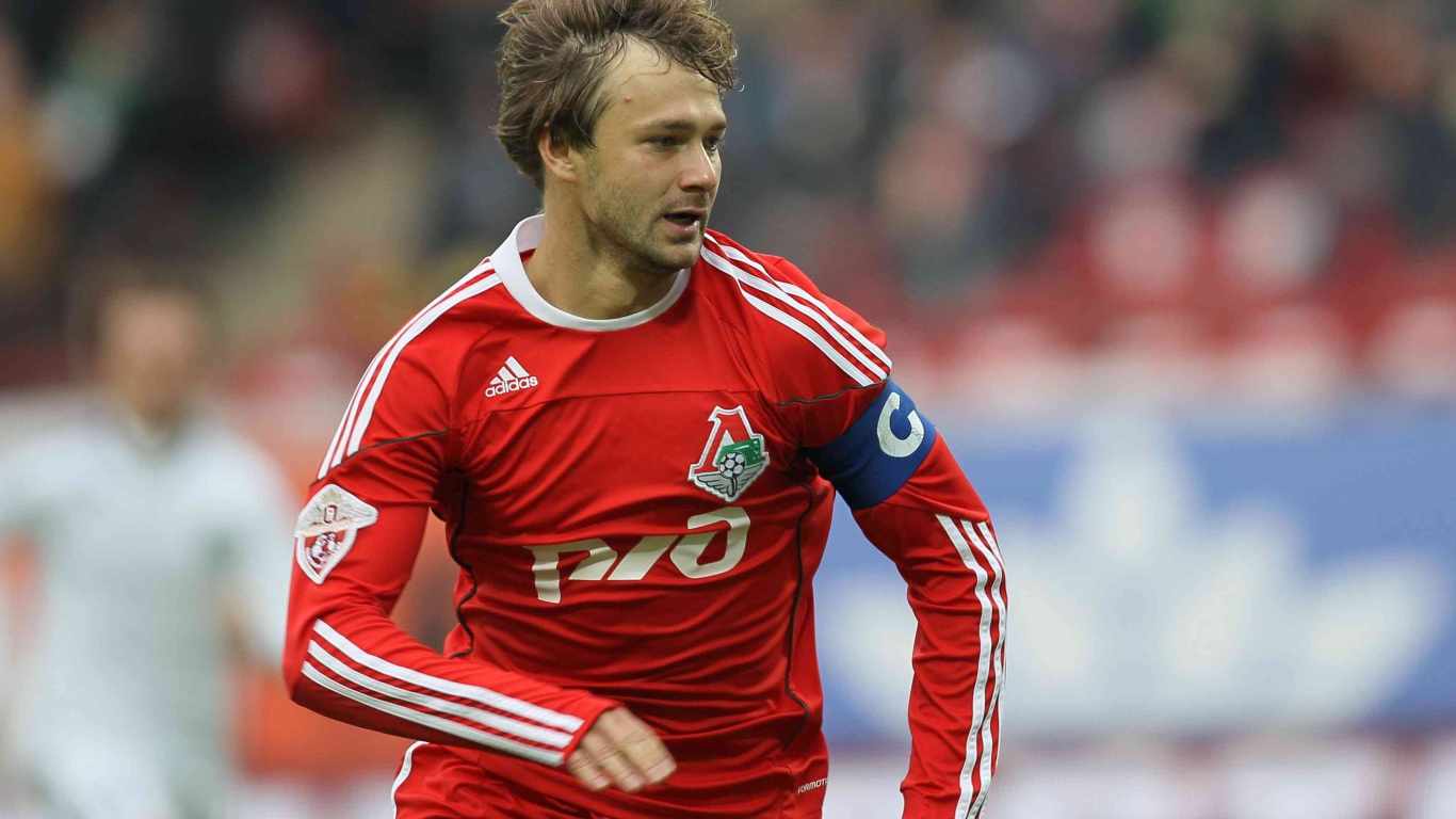 Дмитрий Сычев нападающий Локомотива на бегу