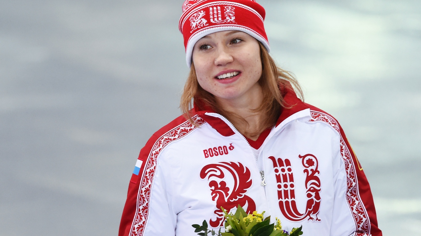 Обладательница серебряной медали в дисциплине скоростной бег на коньках Ольга Фаткулина из России