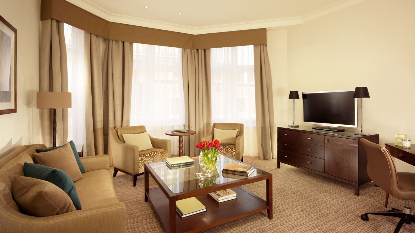 Овальная форма гостиной