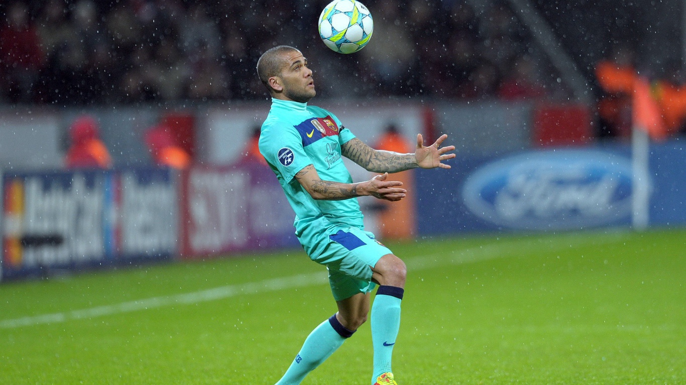 Дани Алвес из Барселоны