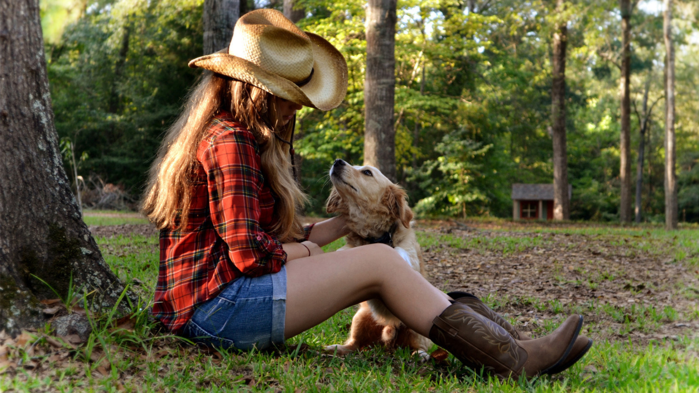 Девушка в ретро одежде