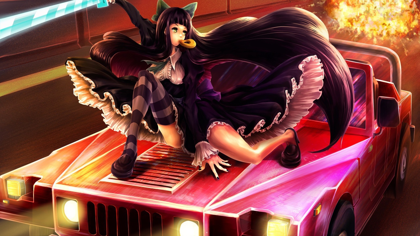 Герой аниме Anarchy Panty на капоте автомобиля