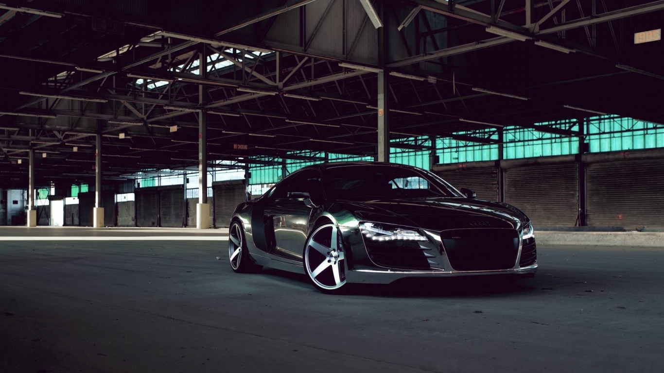 Стильный черный Audi R10